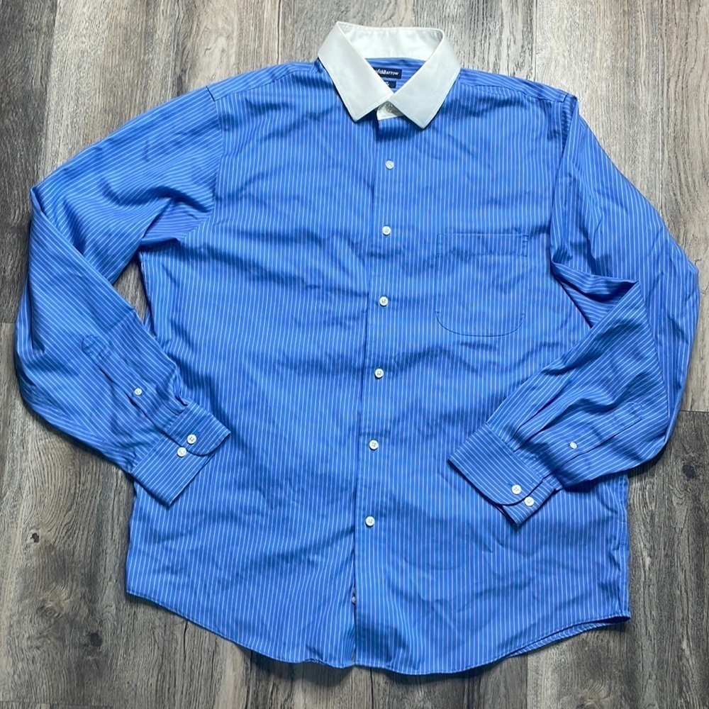 Croft & Barrow Mens Non Iron Classic Fit Blue, White Button Down Collared Shirt